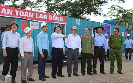 Lãnh đạo thành phố thăm doanh nghiệp và khảo sát một số công trình tại quận Thốt Nốt