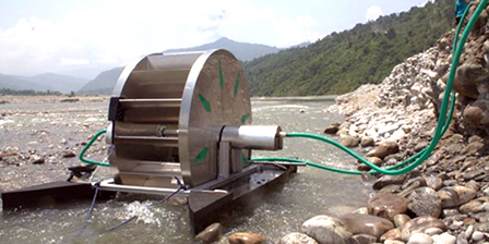 Máy bơm nước không cần
nhiên liệu