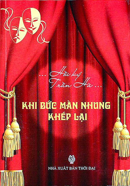 "Khi bức màn nhung khép lại"