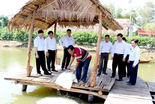 LÃNH ĐẠO THÀNH ỦY THĂM DOANH NGHIỆP,
CƠ SỞ KINH DOANH QUẬN Ô MÔN VÀ VIỆN LÚA ĐBSCL