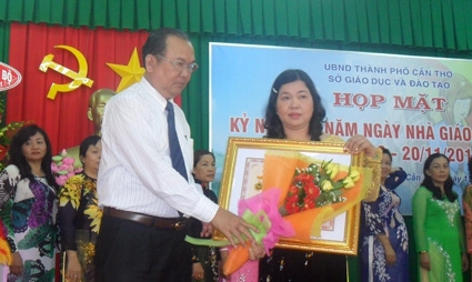 Nhiều hoạt động tri ân thầy cô giáo