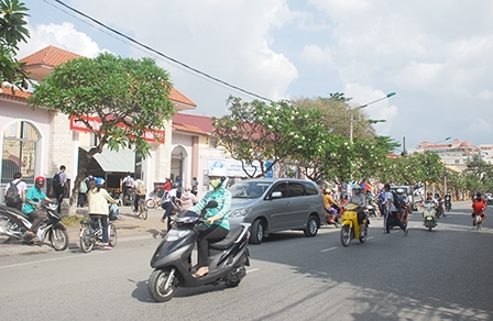 Đảm bảo an toàn giao thông trước cổng trường học