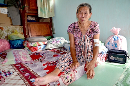 Hãy giúp bà Hai !