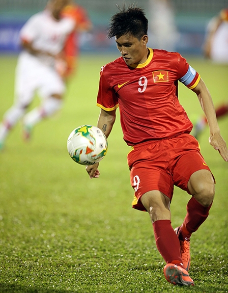 Dòng máu trẻ và trách nhiệm của Công Vinh