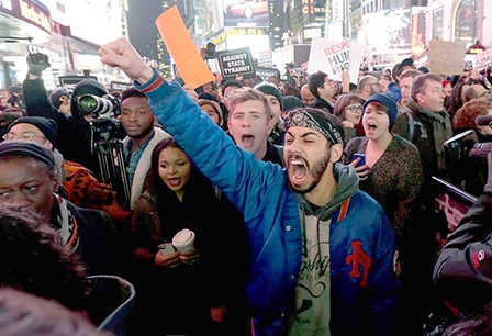 Dồn dập sóng biểu tình chống phân biệt đối xử ở Mỹ