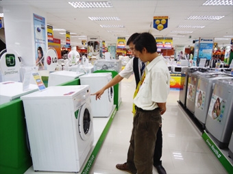 Săn hàng khuyến mãi cuối năm