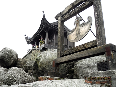 Mình ta với Yên Tử