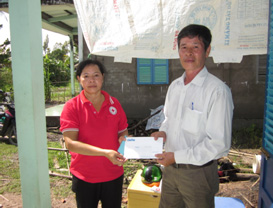 TRAO TIỀN TỪ THIỆN