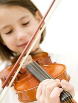 Chơi nhạc cụ giúp trẻ kiểm soát rối loạn tâm lý