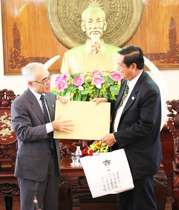 TĂNG CƯỜNG QUAN HỆ HỮU NGHỊ, HỢP TÁC VỚI NHẬT BẢN, GÓP PHẦN THÚC ĐẨY THÀNH PHỐ CẦN THƠ PHÁT TRIỂN