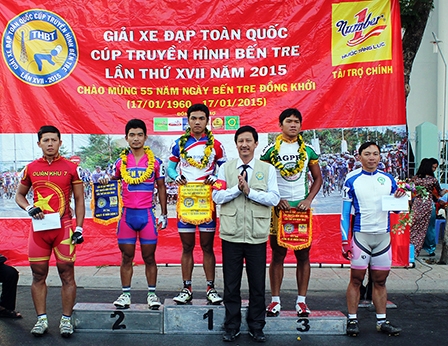 Khởi đầu phấn khởi của cua-rơ Lê Văn Động