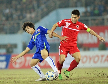 Cầu thủ và tỉ phú Công Phượng