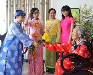 Còn đây nét Tết xưa...