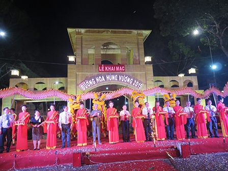 Tiền Giang: Khai mạc Đường hoa Hùng Vương