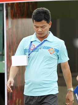 CLB bóng đá XSKT Cần Thơ thanh lý hợp đồng với HLV Nguyễn Văn Sỹ