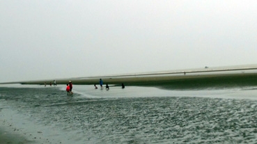 Hoang sơ biển cồn Bửng