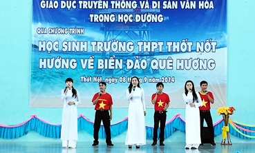 Nâng cao nhận thức cho học sinh, sinh viên 
đối với nhiệm vụ bảo vệ chủ quyền biển, đảo