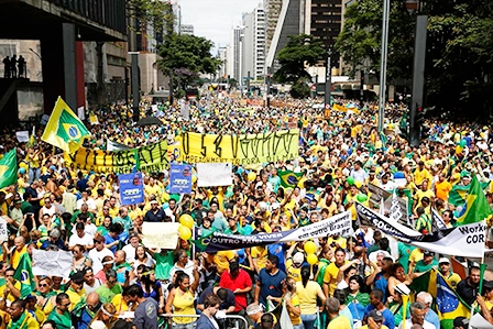 Biểu tình lớn ở Brazil