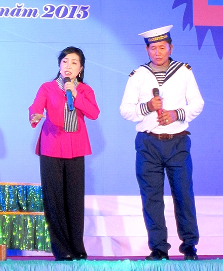 Yêu Tổ quốc bằng lời thơ, tiếng hát