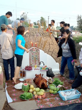 “Thanh minh trong tiết tháng ba”