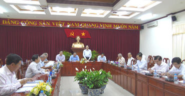 LẤY Ý KIẾN CÁN BỘ LÃNH ĐẠO NGHỈ HƯU ĐÓNG GÓP DỰ THẢO BÁO CÁO CHÍNH TRỊ TRÌNH ĐẠI HỘI ĐẠI BIỂU ĐẢNG BỘ THÀNH PHỐ LẦN THỨ XIII, NHIỆM KỲ 2015-2020