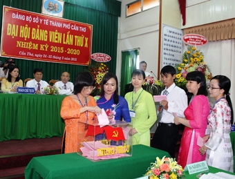 ĐẢNG BỘ XÃ TRƯỜNG XUÂN A, ĐẢNG BỘ XÃ THỚI HƯNG VÀ ĐẢNG BỘ SỞ Y TẾ TIẾN HÀNH ĐẠI HỘI NHIỆM KỲ 2015-2020