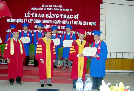 Nỗ lực thoát vùng trũng