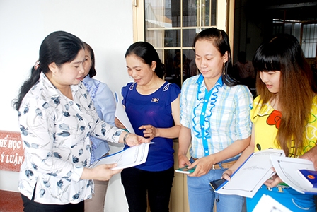 Vận động toàn dân tham gia đảm bảo trật tự
an toàn giao thông