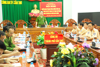 Xử lý nghiêm hành vi chở hàng quá tải trọng