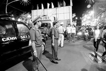 NHIỀU GIẢI PHÁP ĐẢM BẢO AN TOÀN, KIỀM CHẾ TAI NẠN GIAO THÔNG