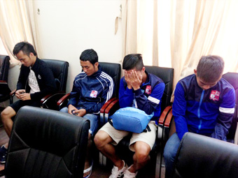 Bề nổi cầu thủ bán độ