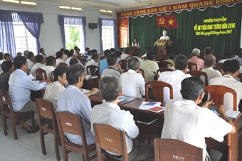 PHỐI HỢP TẬP HUẤN VỀ AN TOÀN GIAO THÔNG CHO CÁC TUYÊN TRUYỀN VIÊN TRONG HỆ THỐNG HỘI NÔNG DÂN