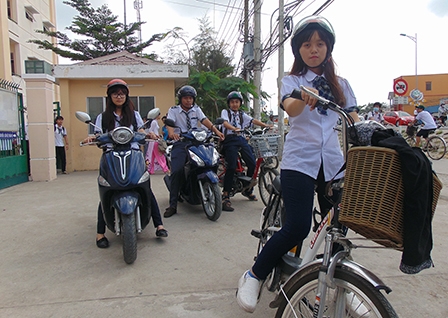 Giúp học sinh nâng cao ý thức chấp hành pháp luật giao thông