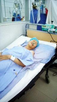 Phẫu thuật cắt 2 khối u nặng 4,5 kg
