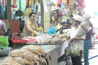 Giá nhiều loại thủy sản, gia cầm, thịt heo tăng