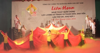 BẾ MẠC LIÊN HOAN NGHỆ THUẬT QUẦN CHÚNG LỰC LƯỢNG VŨ TRANG
VÀ THANH NIÊN, SINH VIÊN LẦN THỨ VIII-KHU VỰC I