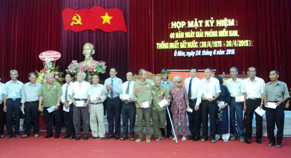 NHIỀU HOẠT ĐỘNG KỶ NIỆM 40 NĂM
NGÀY GIẢI PHÓNG MIỀN NAM, THỐNG NHẤT ĐẤT NƯỚC