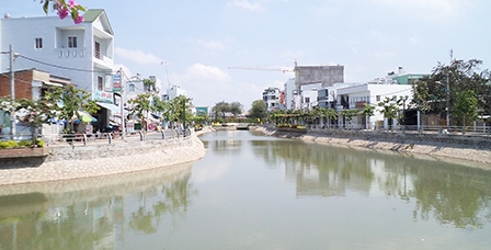 40 NĂM XÂY ĐỜI NO ẤM