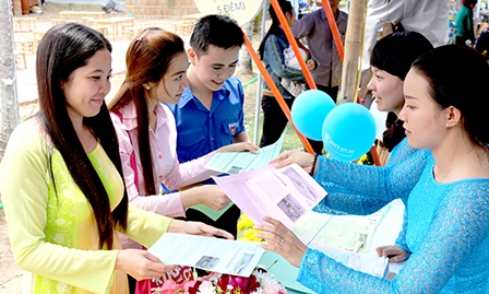 Fiditour Cần Thơ  quảng bá tại Lễ hội Bánh dân gian Nam Bộ 2015