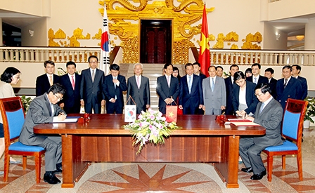 Ký kết chính thức Hiệp định thương mại tự do Việt Nam - Hàn Quốc