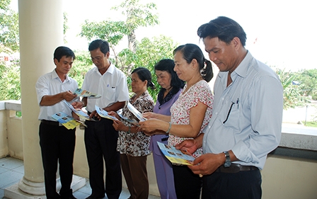 Vận động toàn dân tham gia đảm bảo an toàn giao thông