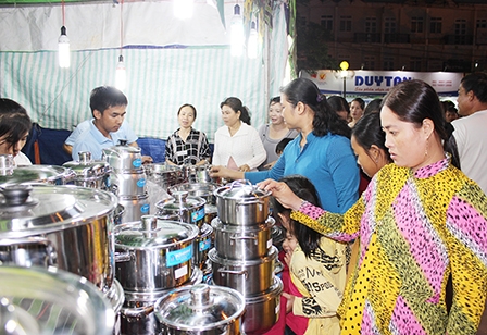 Hậu cần xuất khẩu - Nâng cao sức cạnh tranh của doanh nghiệp