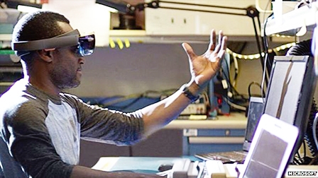 Kính thực tế ảo HoloLens 
giúp người dùng kiểm soát stress