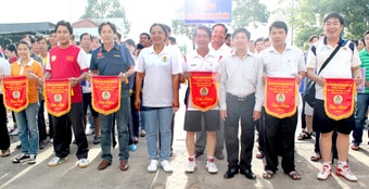 Khai mạc hội thao CBCCVCLĐ 
TP Cần Thơ năm 2015