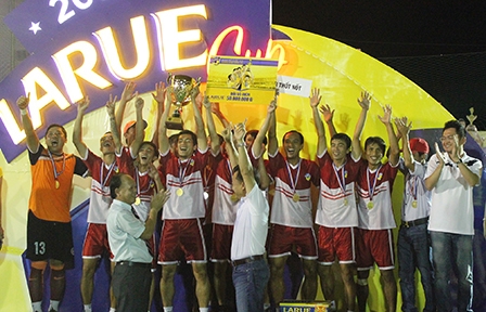 Đội Thắng Lợi Thốt Nốt vô địch Larue Cup TP Cần Thơ 2015