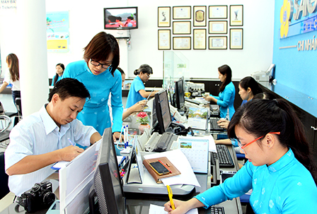 Nâng chất dịch vụ, giảm giá tour để thu hút khách