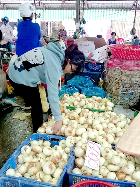 Giá củ hành tây ở mức thấp