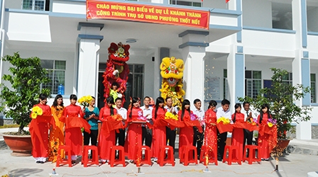 Nhiều công trình chào mừng Đại hội Đảng các cấp