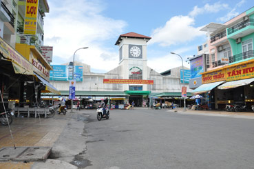 XÂY DỰNG QUẬN THỐT NỐT THÀNH TRUNG TÂM CÔNG NGHIỆP, THƯƠNG MẠI DỊCH VỤ VÀ NÔNG NGHIỆP CHẤT LƯỢNG CAO