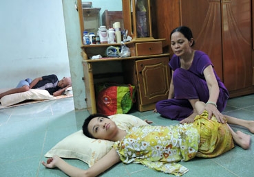 Xin giúp đỡ gia đình bà Thắm!